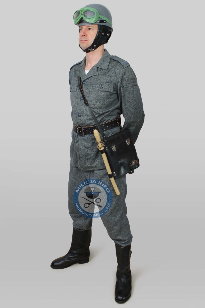 ZOMO â€“ mundur Ä‡wiczebny letni â€“ heÅ‚m z goglami â€“ ok. 1969â€“1976.